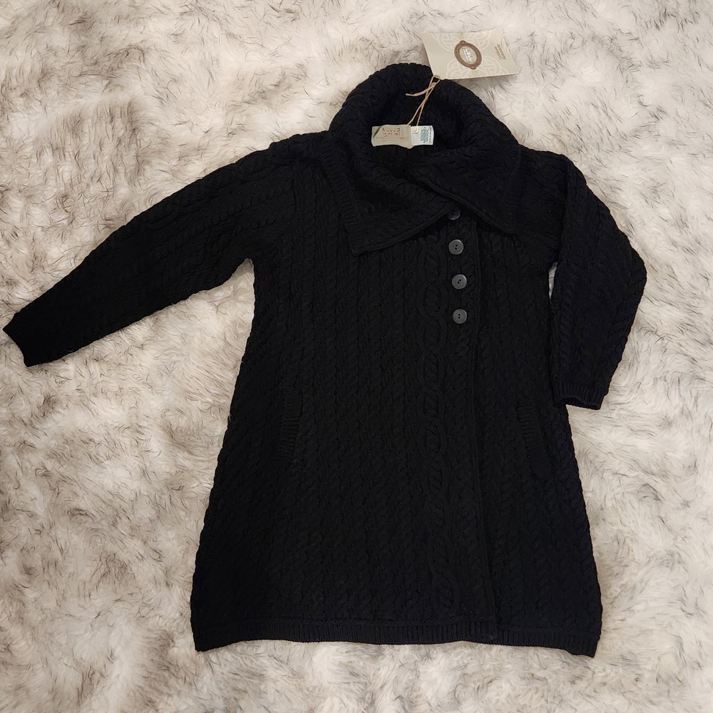 Elegant Aran Wool Coat - Picture 2 of 12